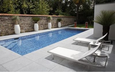 Ideas para decorar una piscina de exterior en casa