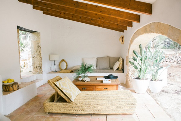 Casa costa mediterranea con porche