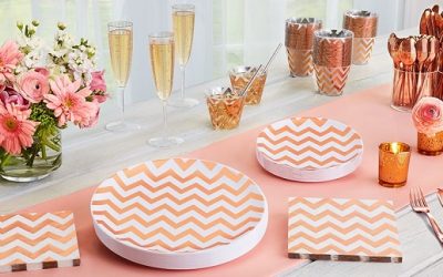 Cómo decorar una mesa para una fiesta en casa con productos desechables