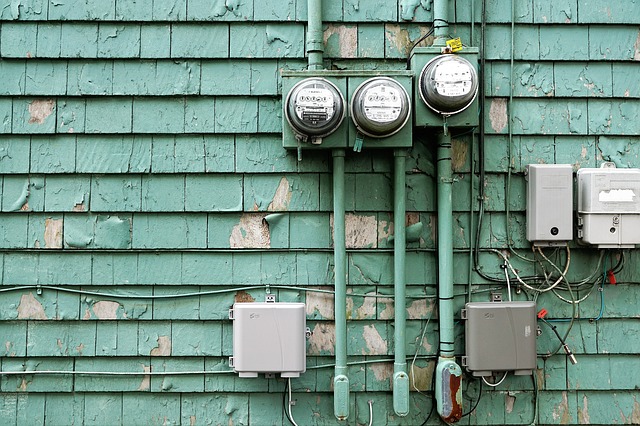 Claves para reformar una casa antigua: instalación eléctrica