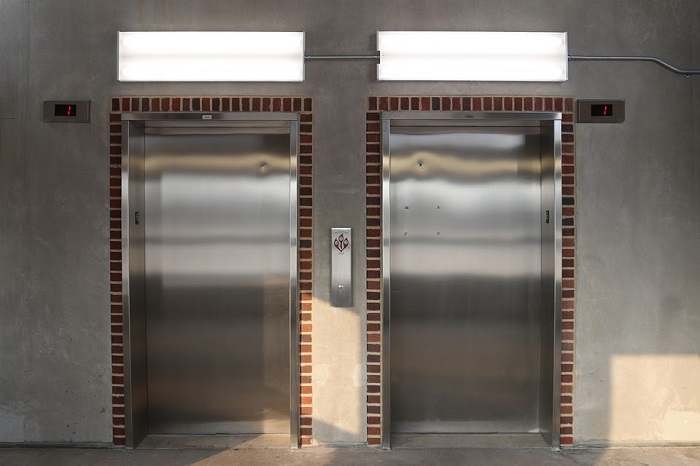 El ascensor: seguridad, ahorro y comodidad