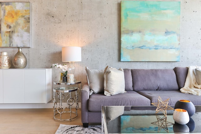 Tips para elegir la pintura e iluminación adecuada para tu hogar
